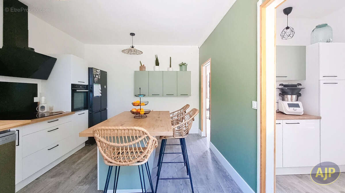 Maison à SAINT-MICHEL-DE-FRONSAC