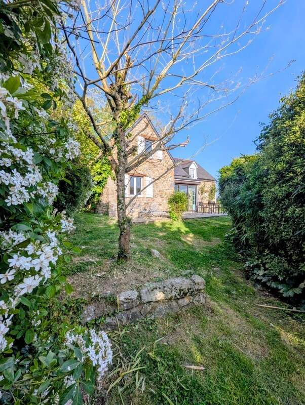 Maison à SAINT-JOUAN-DES-GUERETS
