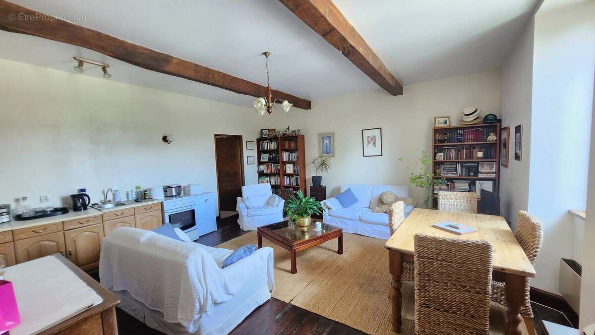 Maison à CARDEILHAC