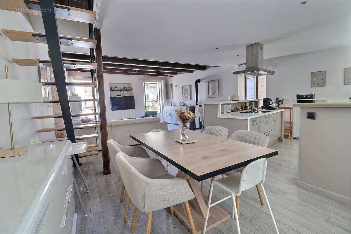 Maison à MERCUREY