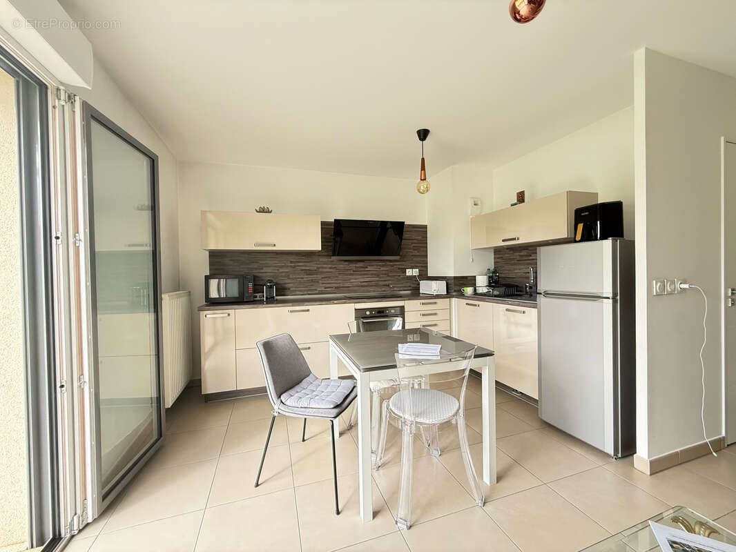 Appartement à TASSIN-LA-DEMI-LUNE