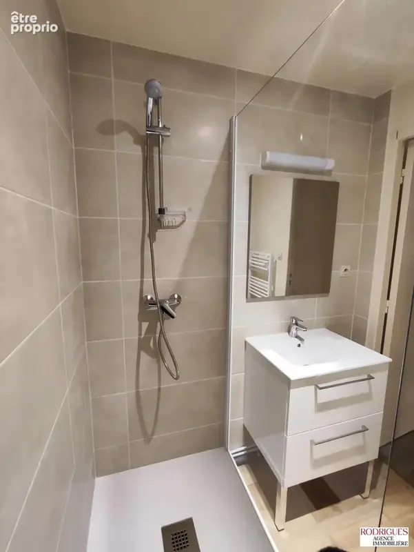 Appartement 23 m² à Poitiers  - photo 3