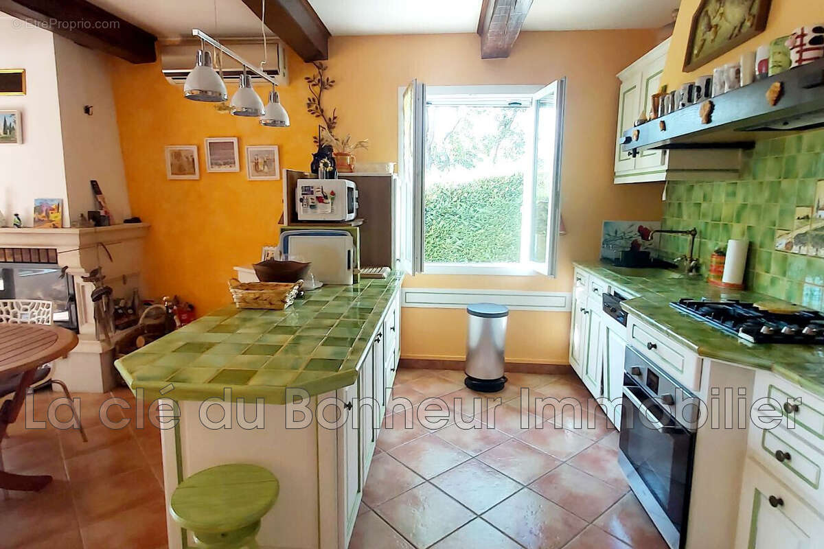 Maison à ALLEMAGNE-EN-PROVENCE