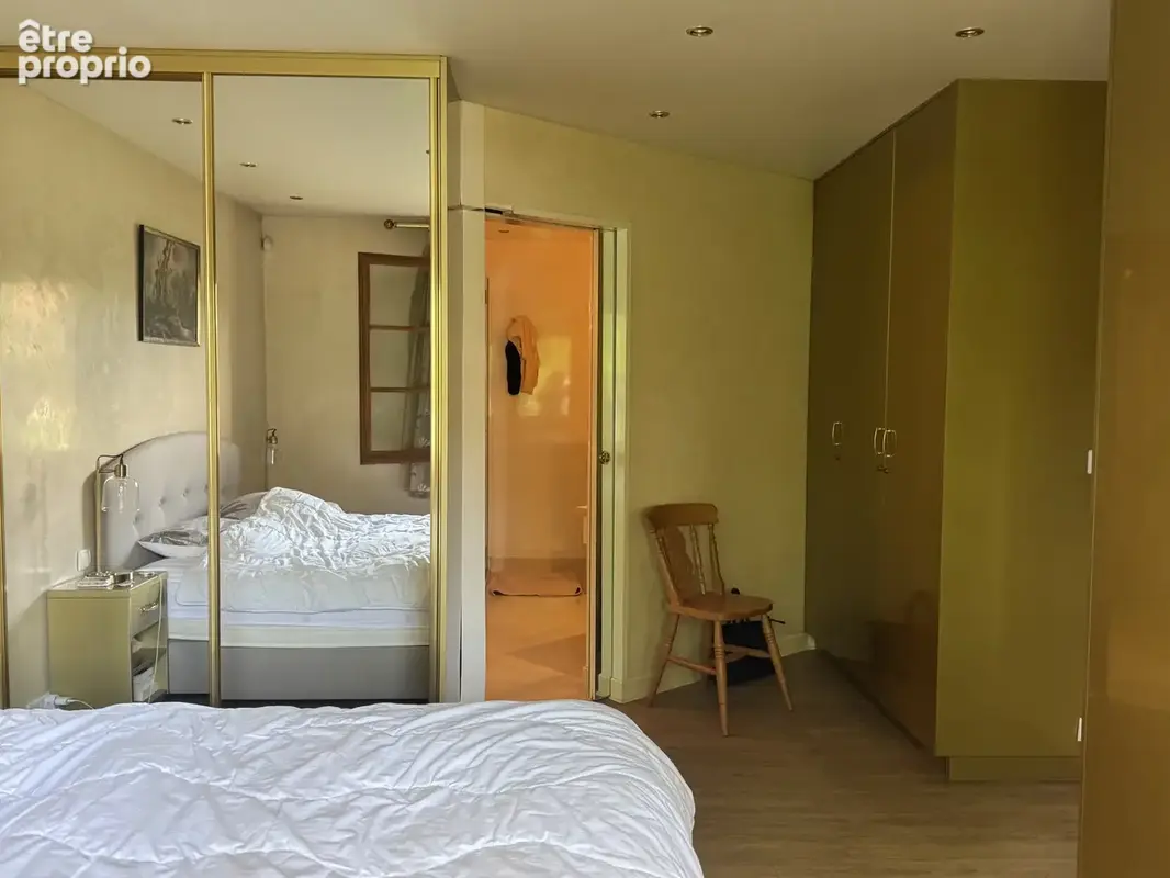 Belle maison familiale de 242 m2 sur terrain de 916 m2   Espaces généreux et prestations de qualité - photo 10