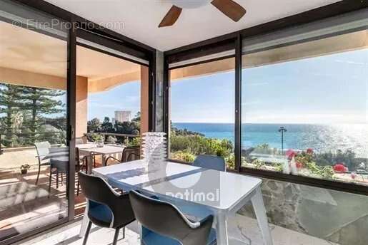 Appartement à ROQUEBRUNE-CAP-MARTIN