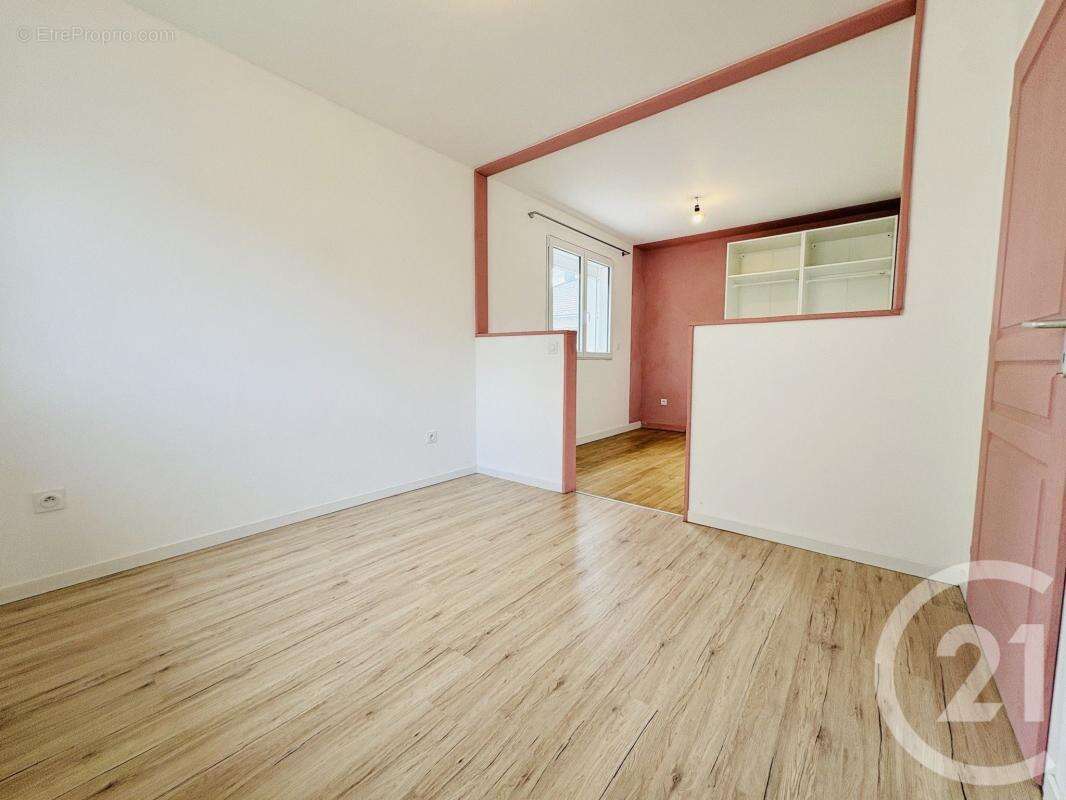 Maison 95 m² à Rilhac-Rancon  - photo 17