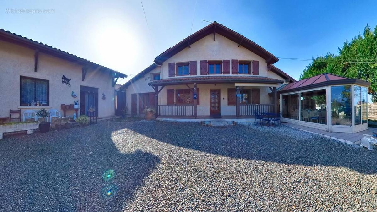 Maison à SAINT-SEVER
