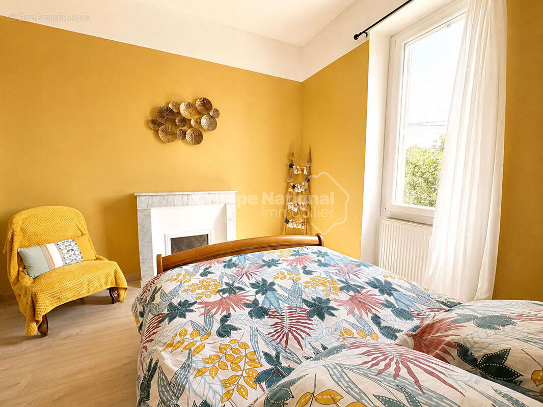 Maison Gignac La Nerthe 5 pièce(s) 110 m2 - photo 6