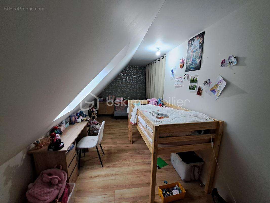 Maison à VIC-SUR-AISNE