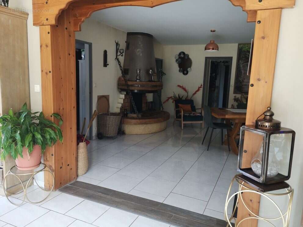 pièce à vivre - Maison à GAILLAN-EN-MEDOC