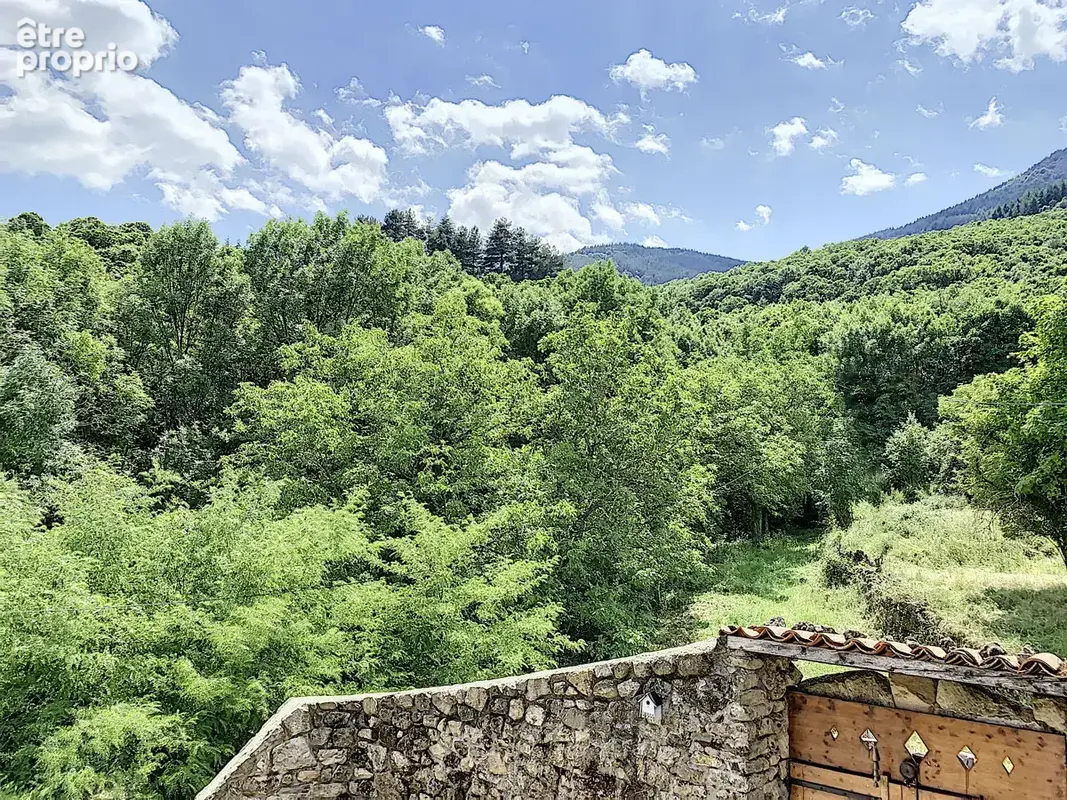 Une bastide du 16ème siècle rénovée de 260 m2 hab., aménagée en 2 logements et annexes, cour intérieure, pisci - photo 9