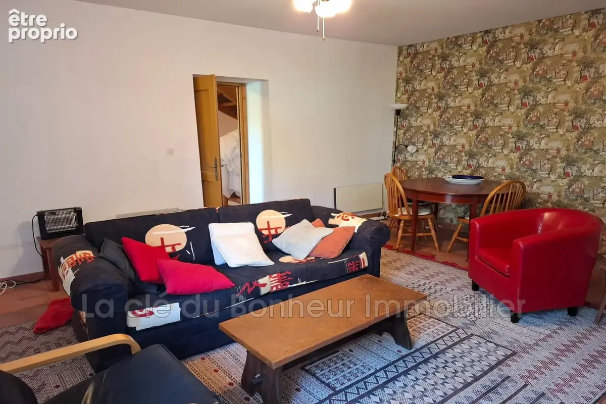 Maison 4 pièces 103 m² à vendre à Montagnac-Montpezat (04500) - photo 3
