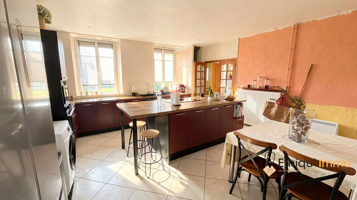 Maison à VERPILLIERES-SUR-OURCE