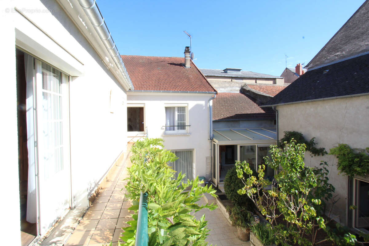 Maison à LA CHARITE-SUR-LOIRE