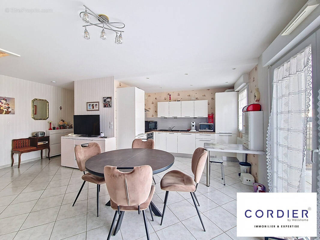 Appartement à GUENANGE