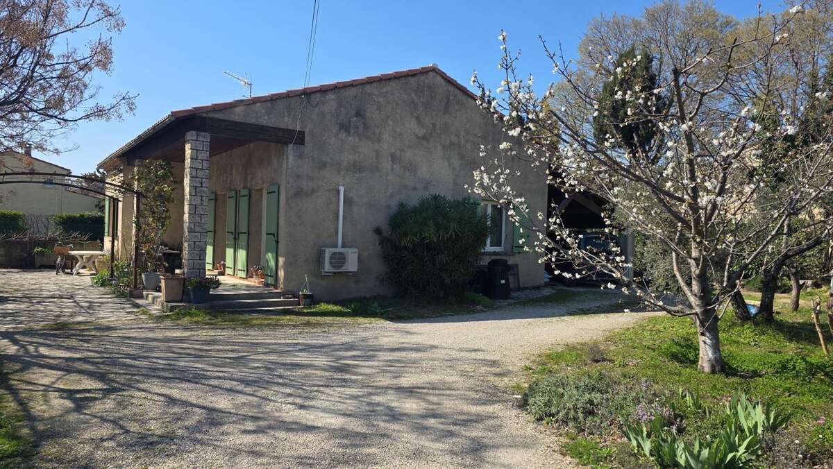 Maison à PELISSANNE