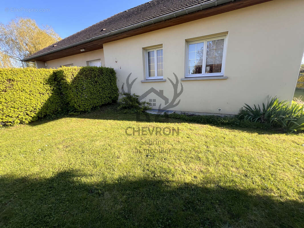 Maison à PRIX-LES-MEZIERES