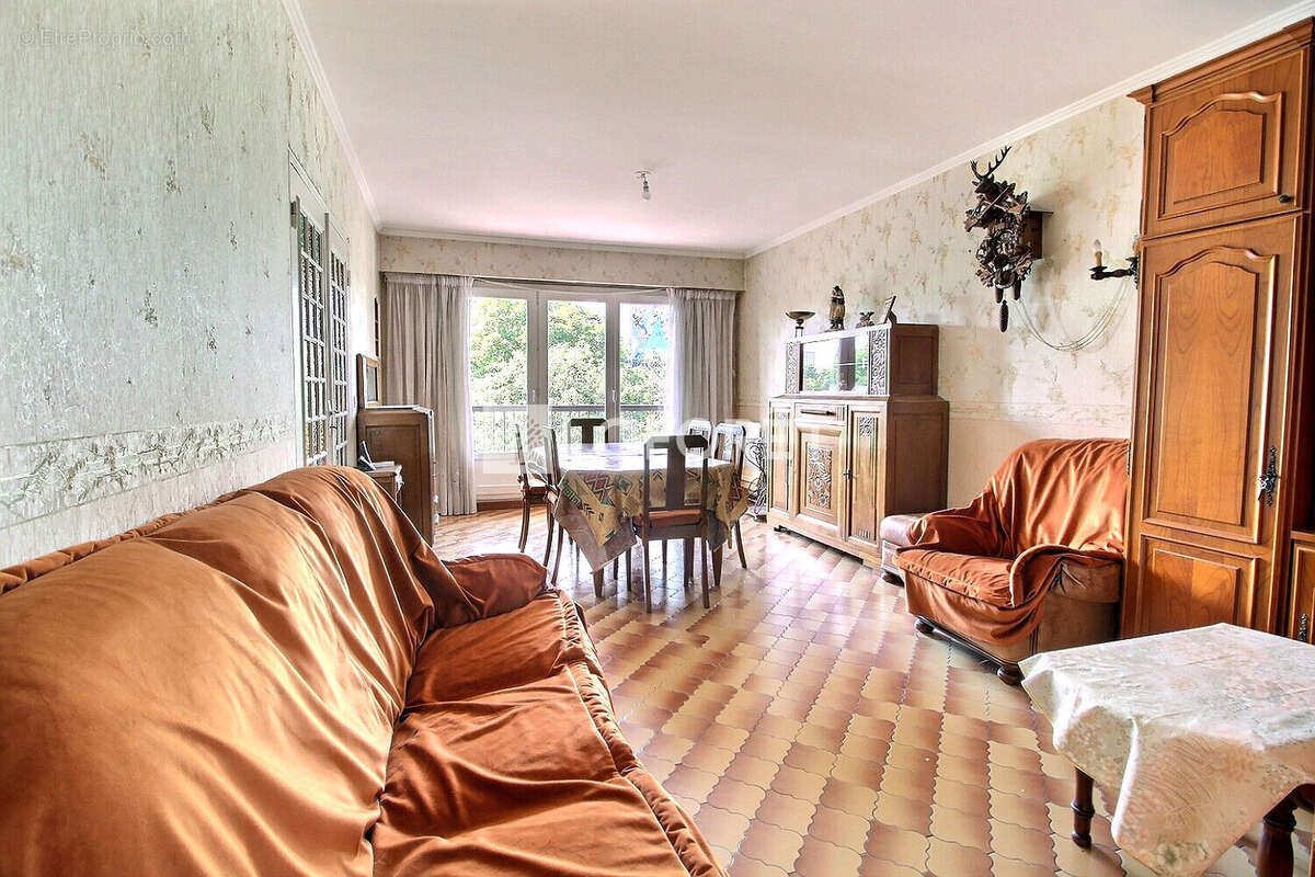 Appartement à GENNEVILLIERS