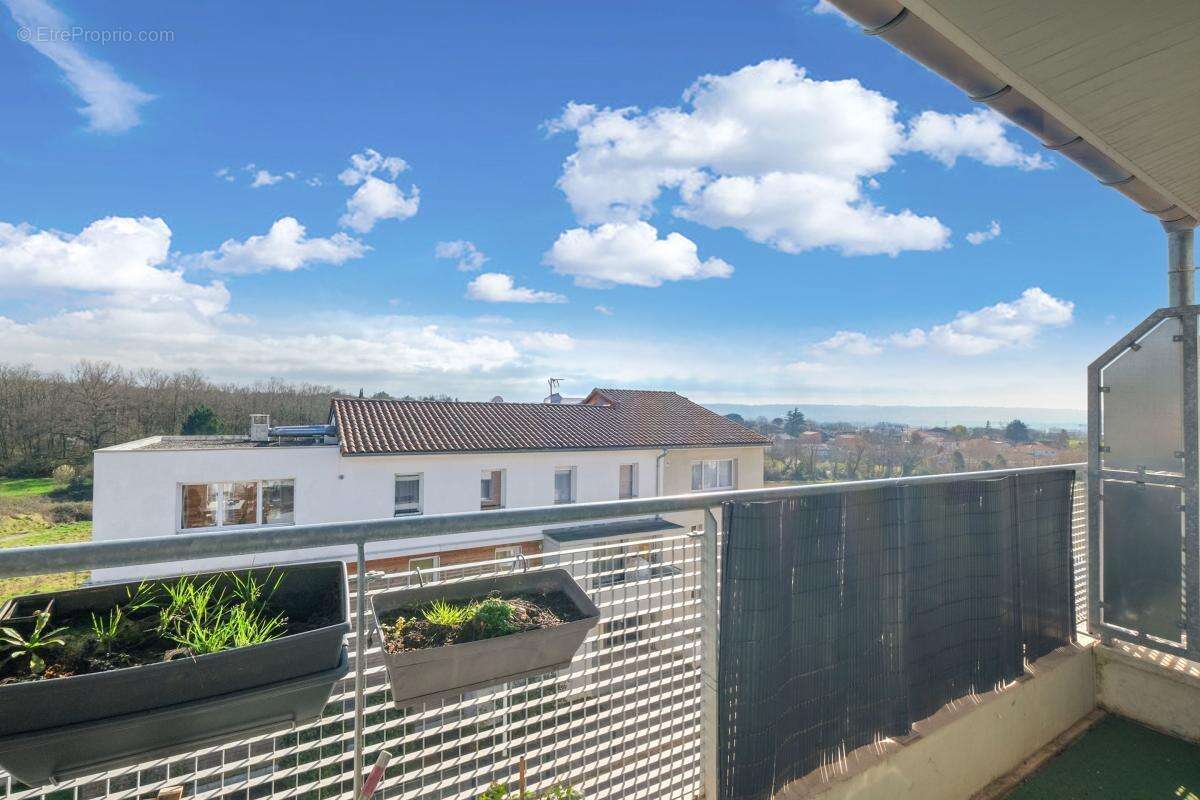 Appartement à SAINT-ORENS-DE-GAMEVILLE