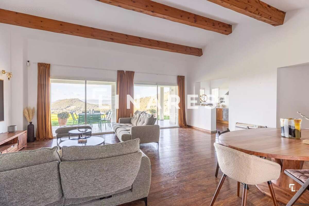 Maison à LA CADIERE-D'AZUR