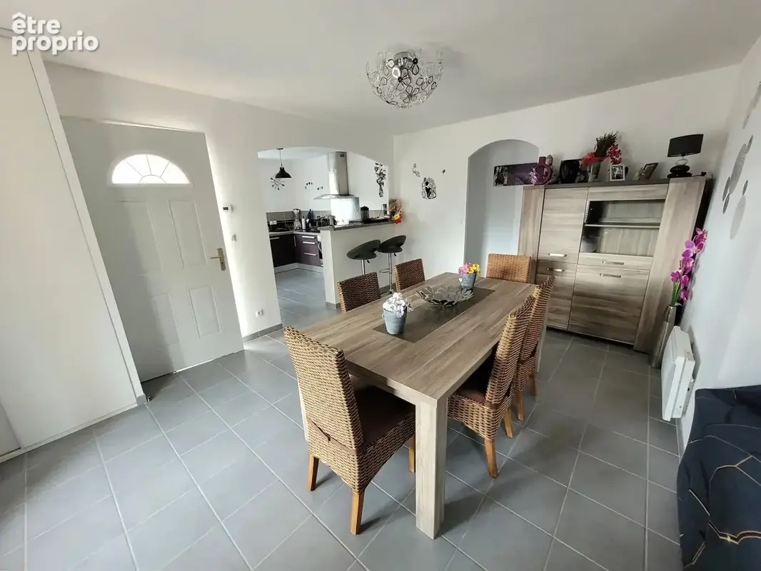 Maison de plain-pied avec piscine - 4 pièces - 82 m² - photo 7