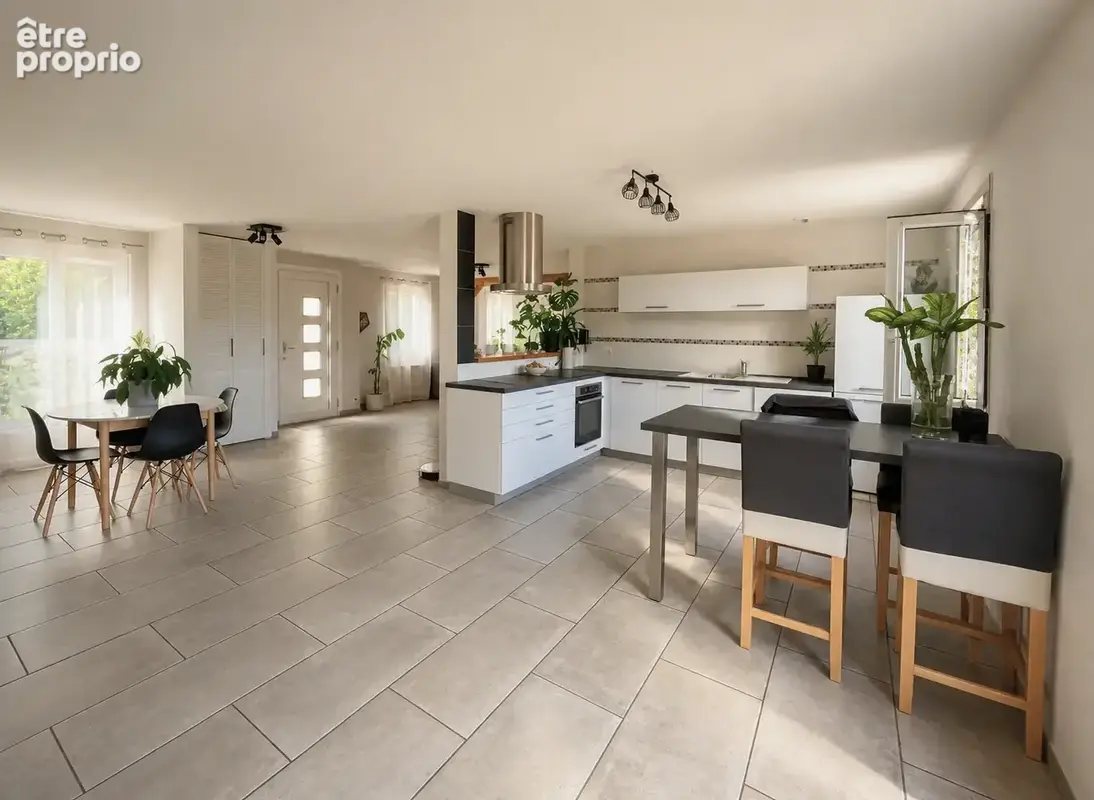 Maison 5 pièces 133 m² à vendre à Saint-Eloy-De-Gy (18110) - photo 14