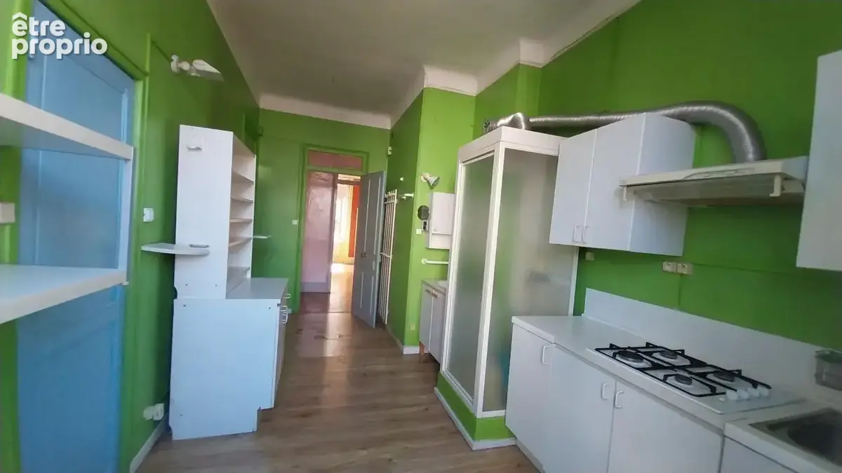 Exclusivité : 3 pièces de 75 m² à fort potentiel à Villeurbanne Hyper-centre - photo 10