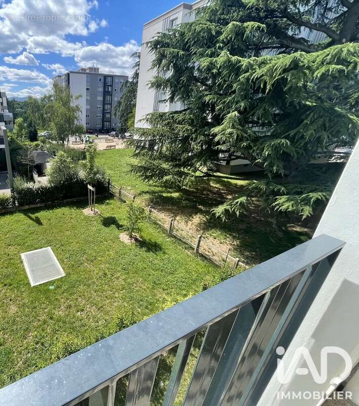 Appartement 70 m² à Francheville  - photo 3