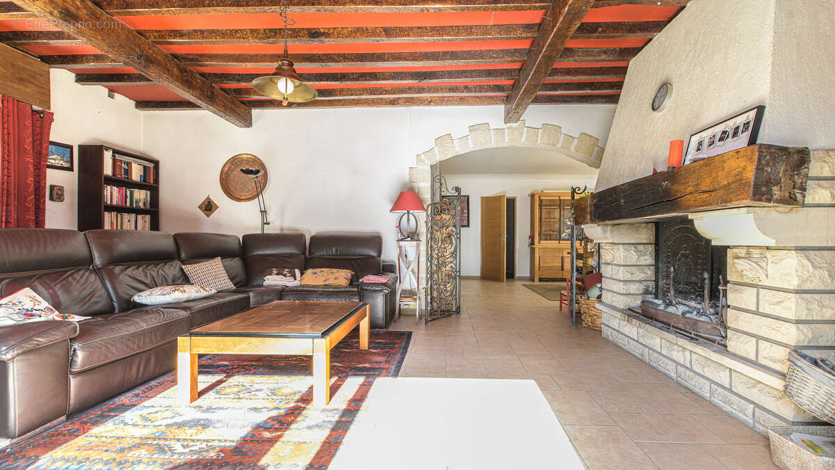 Maison à MORTEFONTAINE