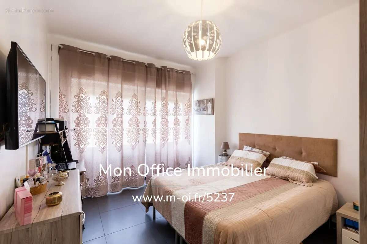 Appartement à MARSEILLE-3E
