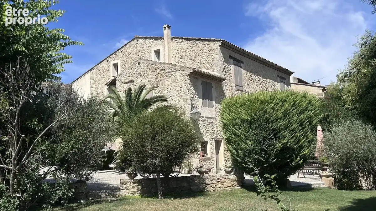 Maison à VERNEGUES