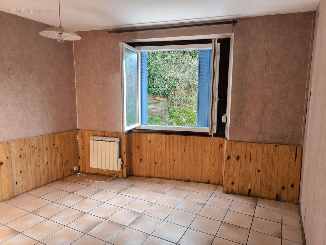 Maison 62 m² à Roumazieres-Loubert  - photo 6