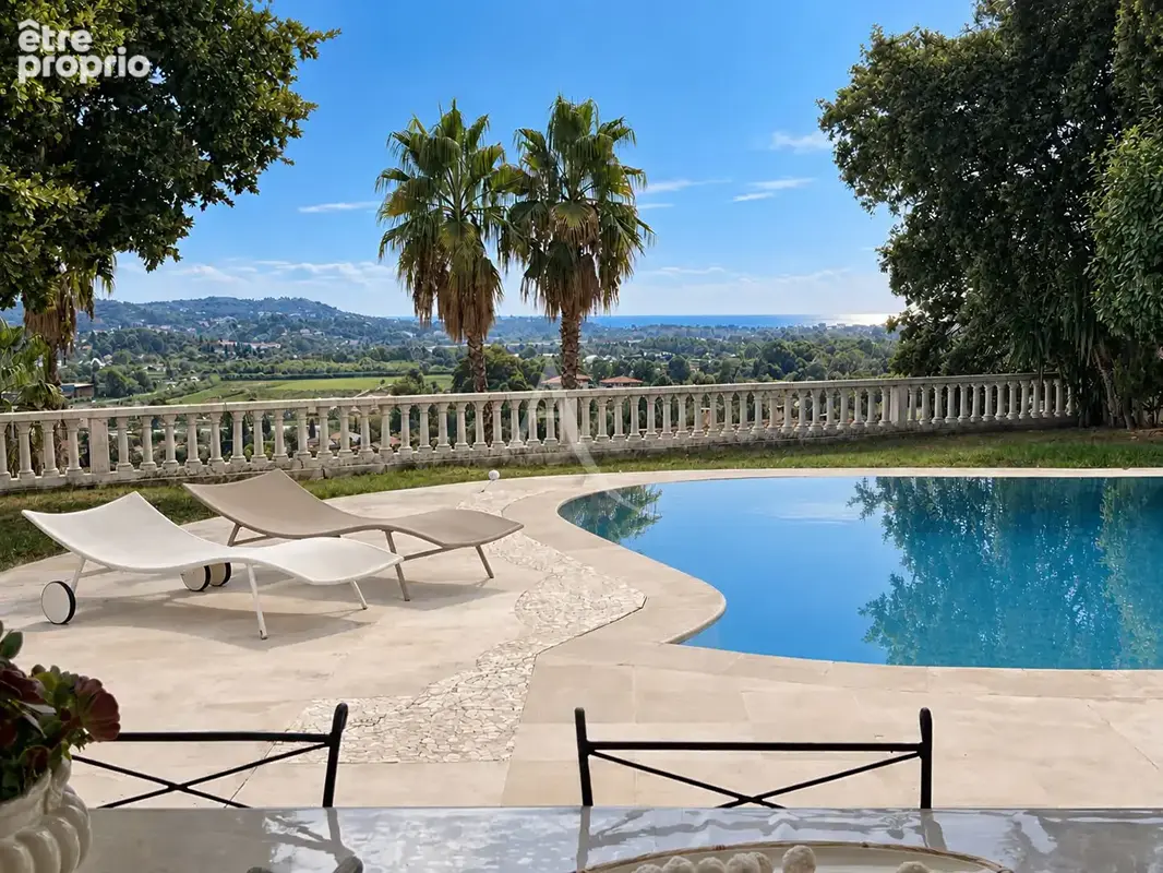 Secteur castellaras - propriété avec vue mer, piscine & appartement  3p indépendant - photo 2