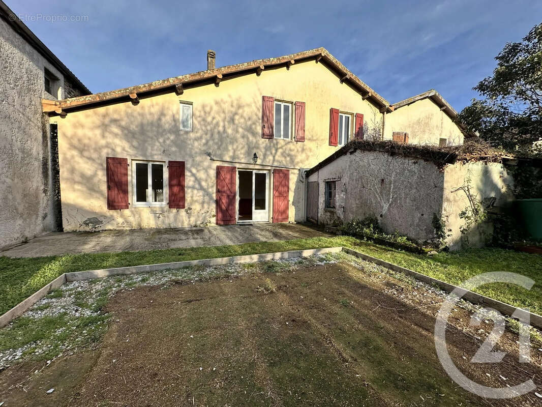 Maison à BELLOCQ