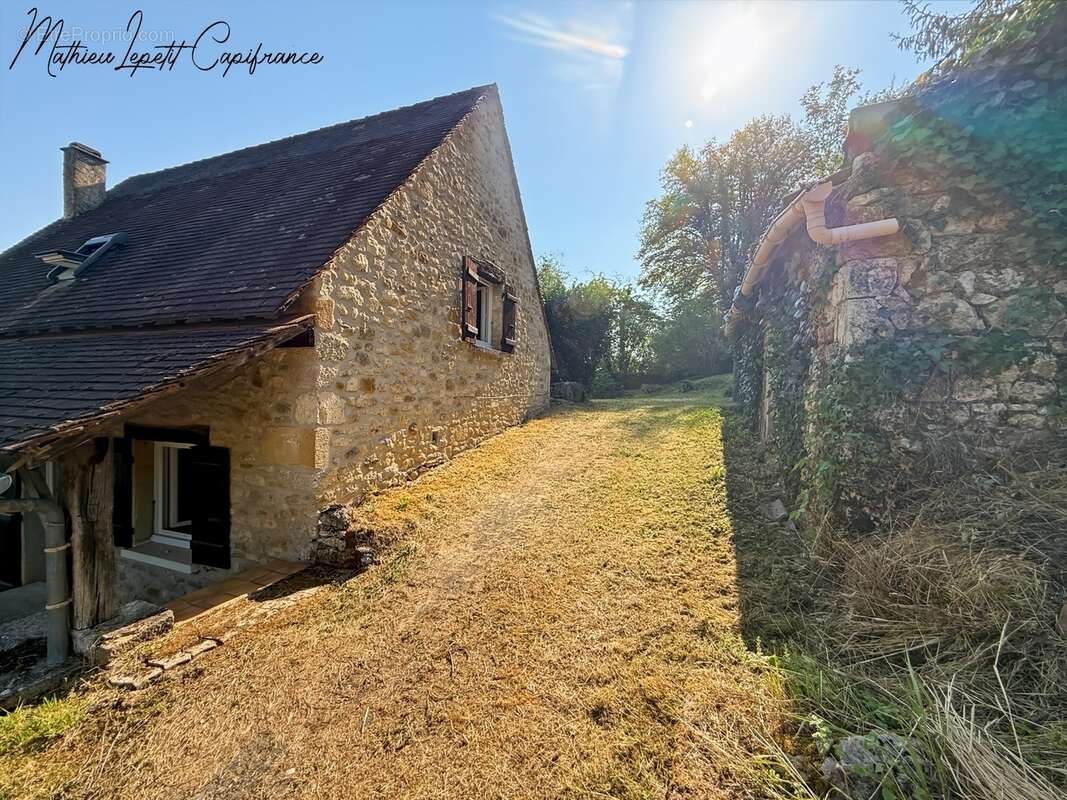 Maison en pierre apparente à vendre 3 pièces LA BACHELLERIE (24)  72 m² – 2 chambres – terrain 1744 M² - photo 10