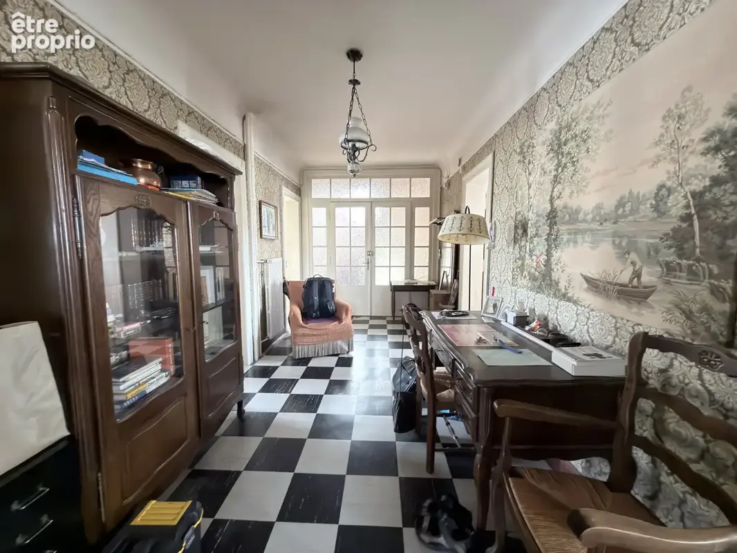 Ensemble immobilier à fort potentiel avec 4 appartements, 8 garages et dépendance - photo 5