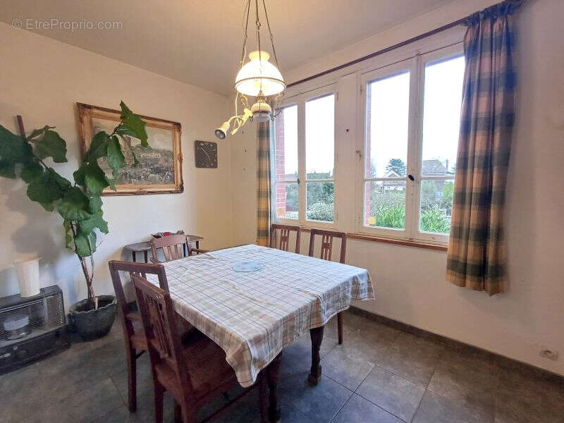 Charmante maison à rénover en plein centre de CARTERET - photo 6