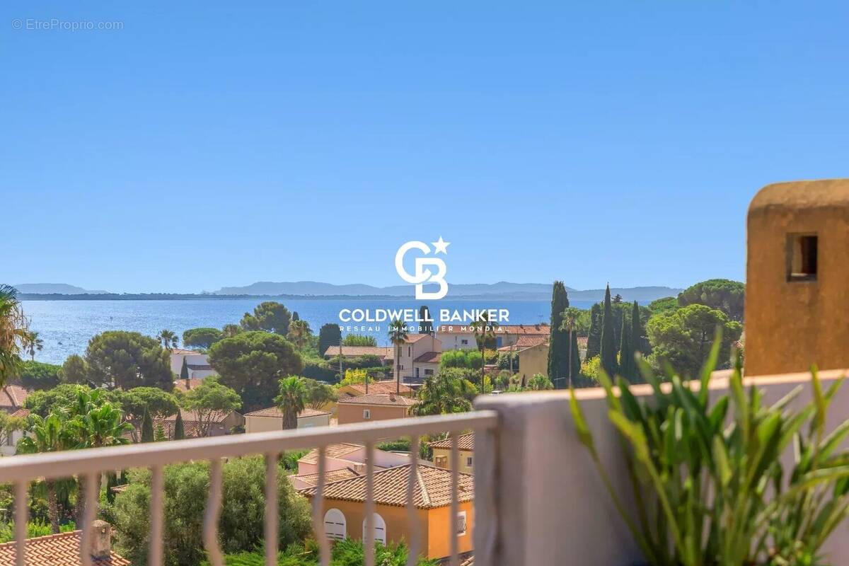 Photo Maison à Carqueiranne au prix de 850 000€