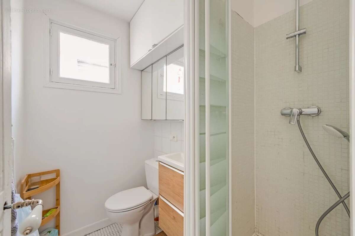 Appartement à PARIS-8E