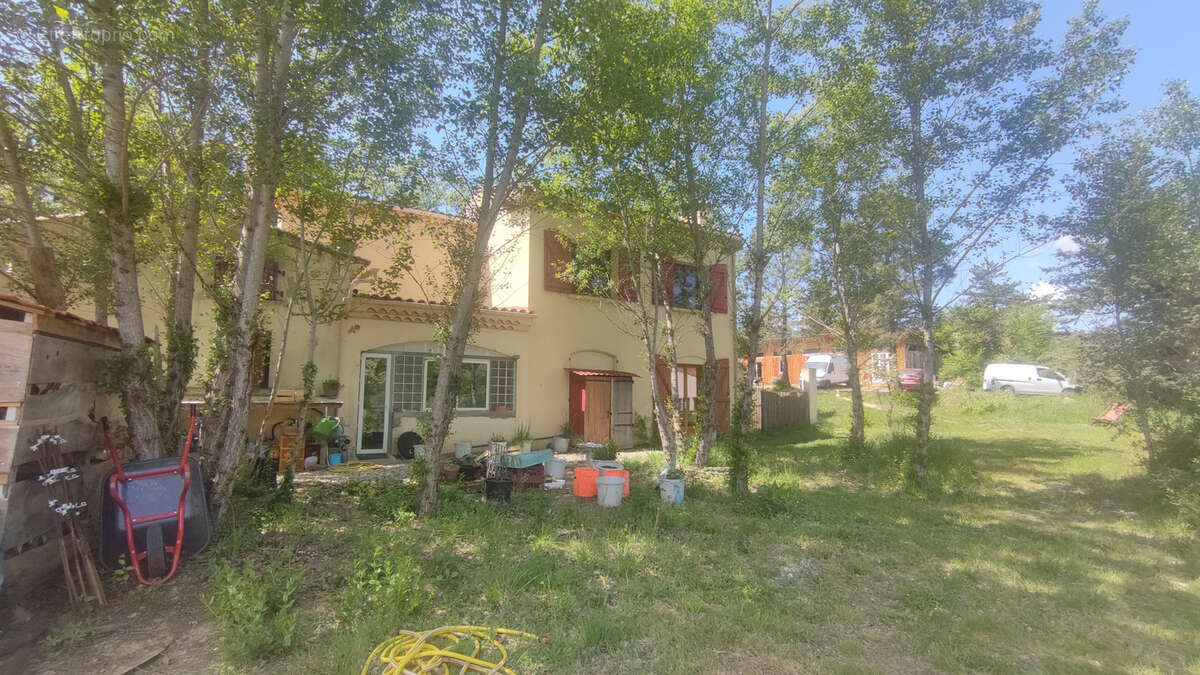 Maison à CAMPAGNE-SUR-AUDE