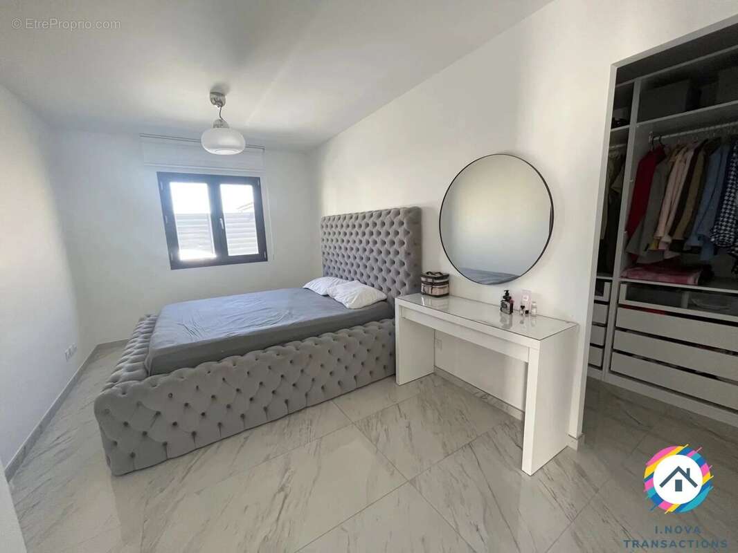 Maison à LA CHAPELLE-DE-GUINCHAY