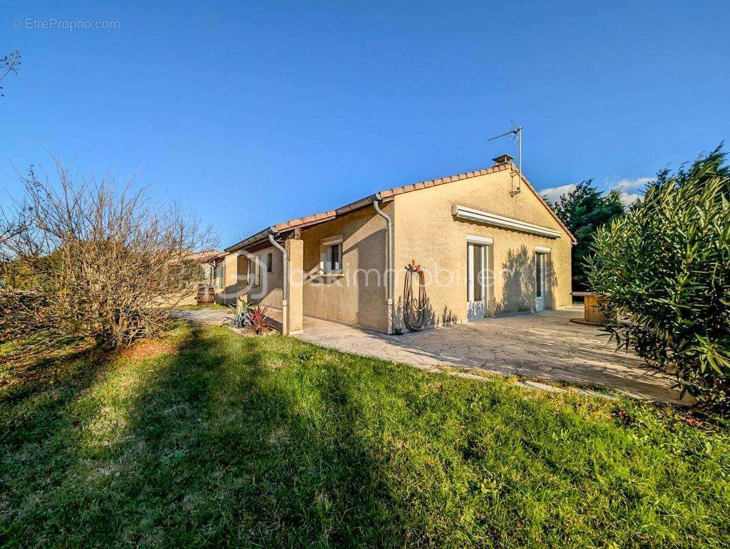 Maison à MONTELIMAR