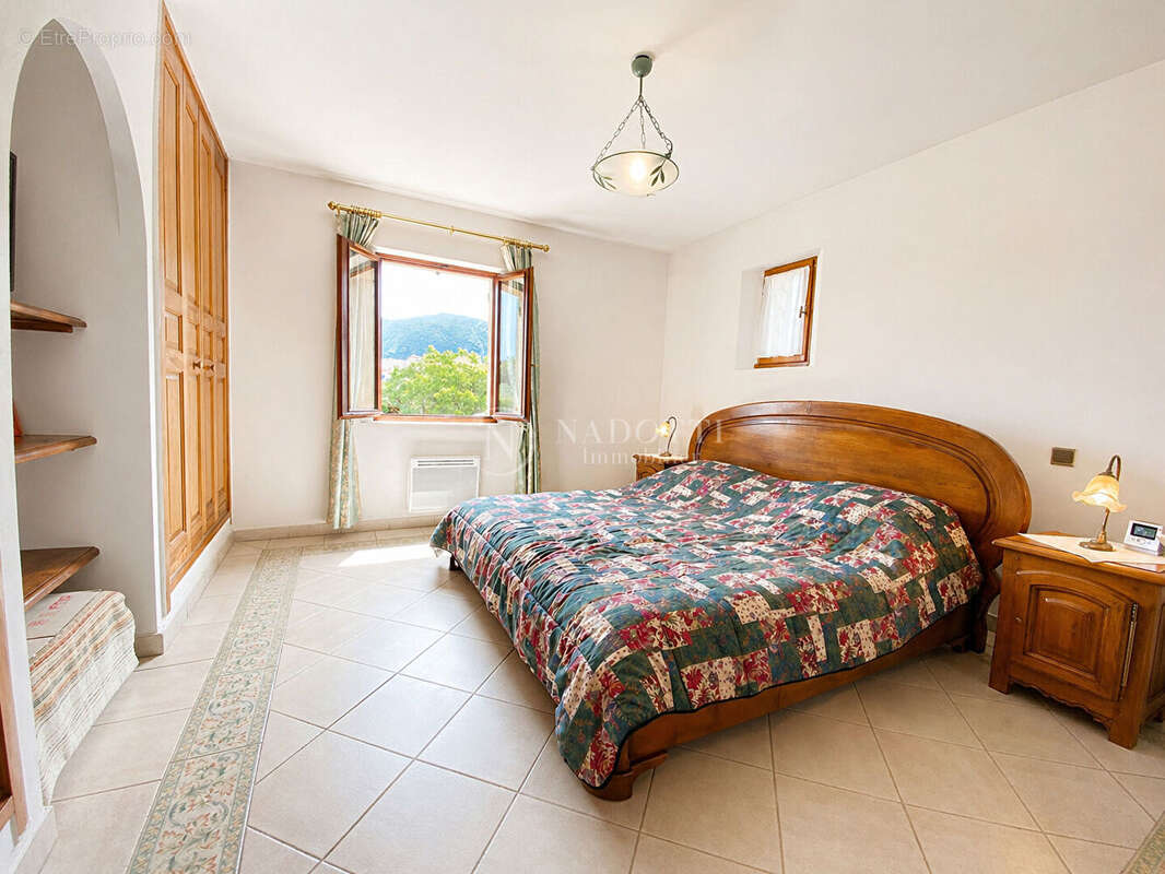 Maison à MAUBEC