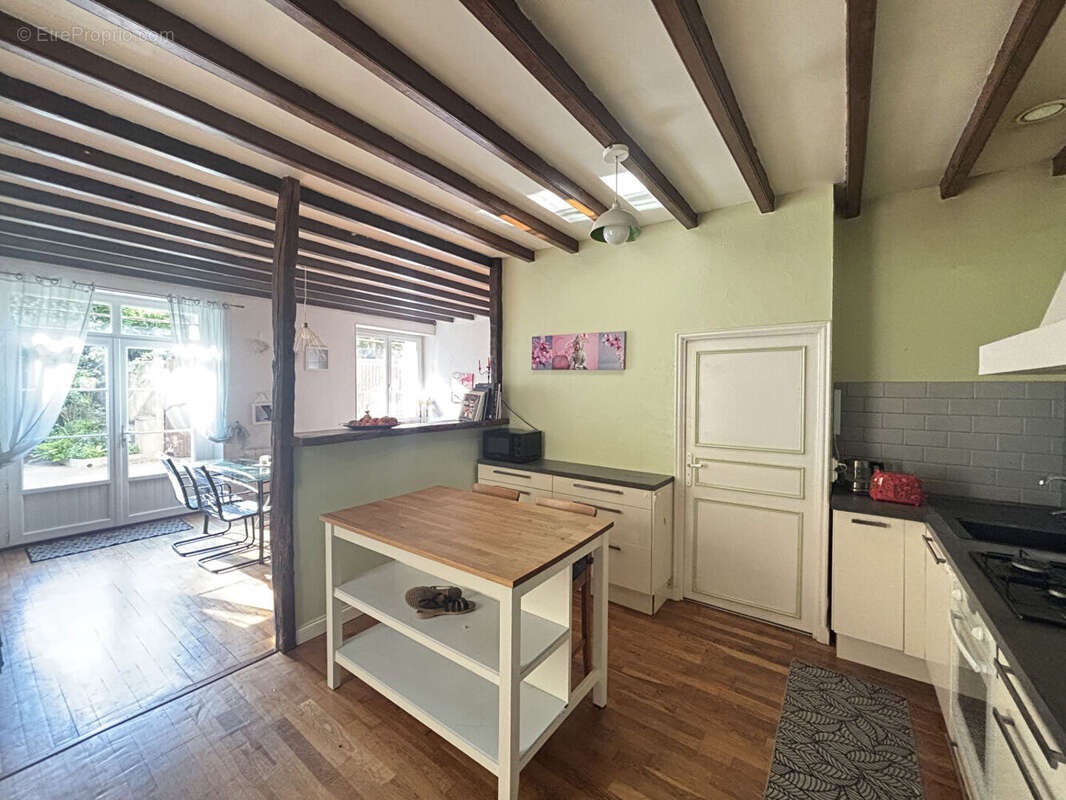 Maison à BONNES
