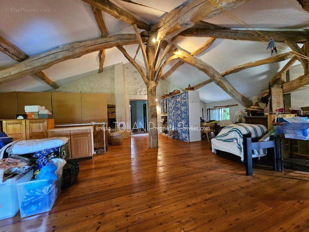 Maison à LAROQUE-TIMBAUT