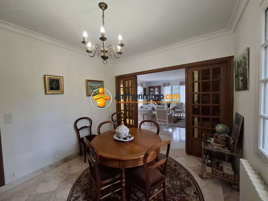 Maison à SERRIS