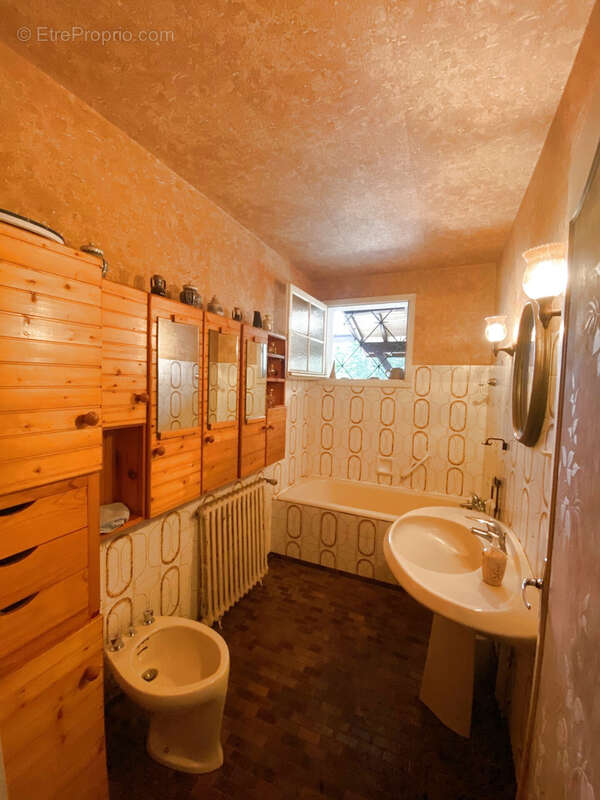 Maison à SAINT-JEAN-D&#039;ILLAC