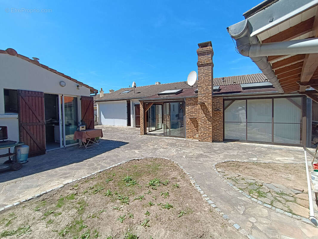 Maison à SAINT-MICHEL-CHEF-CHEF