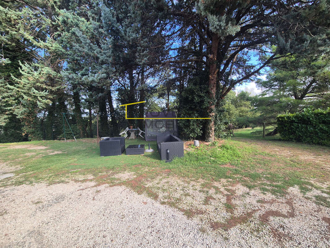 Maison à MONTBOUCHER-SUR-JABRON