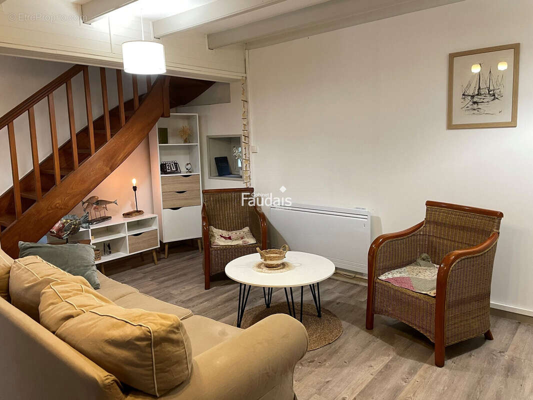 Maison 84 m² à Regneville-Sur-Mer  - photo 3
